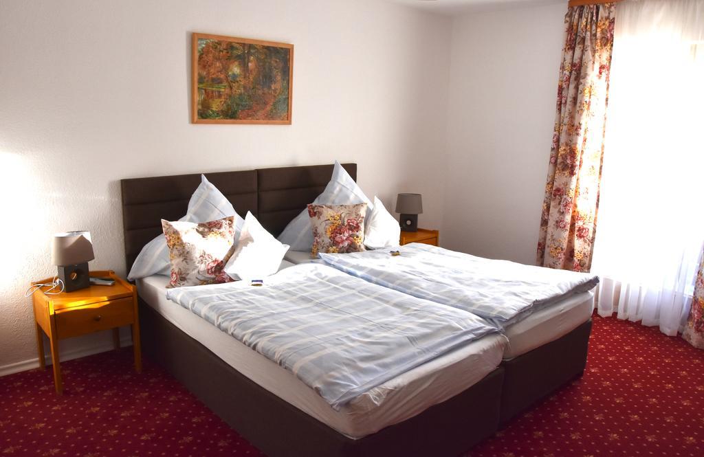 Hotel Tannenhof โบเดนไมส์ ภายนอก รูปภาพ
